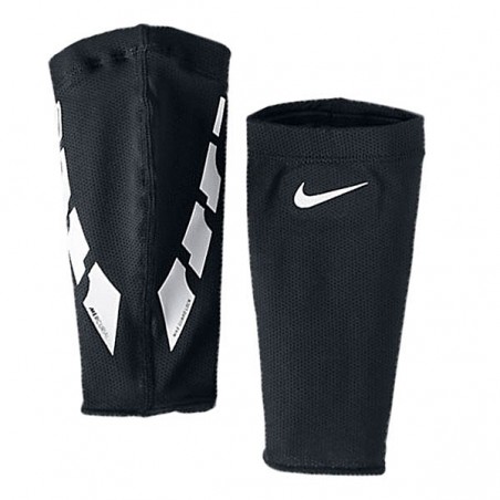 Rękawy do ochraniaczy Nike Guard Lock Elite 011