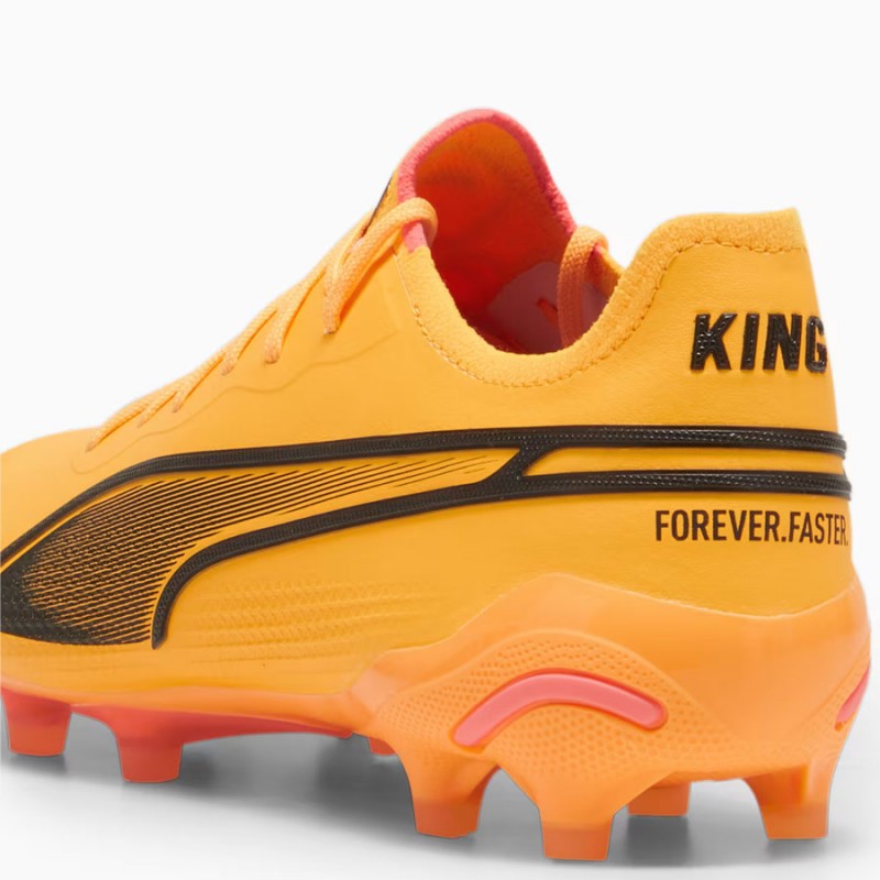 Buty piłkarskie (korki) Puma King Ultimate FG/AG 107563-08